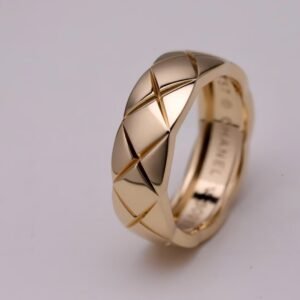 Elegant Gold-Tone Circle Ring – Adjustable & Timeless
